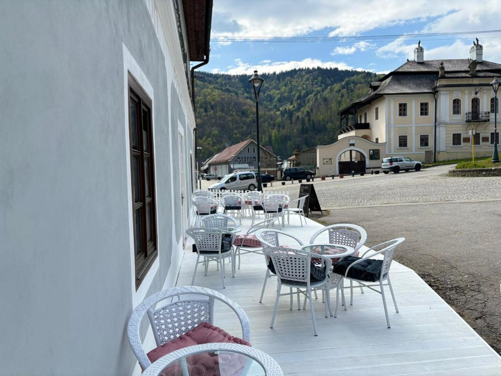 Boutique Hotel Posta Rl Oravsky Podzamok Exterior photo